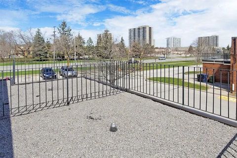 Photo 24 at 314 Sprucewood Court, L'Amoreaux, Toronto