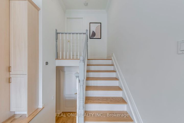 Photo 27 at 3291 FIELDGATE Drive, Applewood, Mississauga
