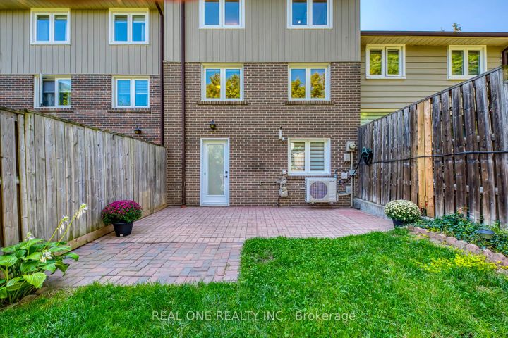 Photo 42 at 3291 FIELDGATE Drive, Applewood, Mississauga