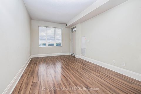 Photo 6 at 723 - 100 Harrison Garden Boulevard, Willowdale East, Toronto