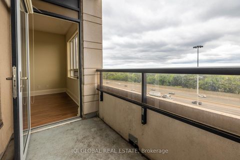 Photo 12 at 723 - 100 Harrison Garden Boulevard, Willowdale East, Toronto