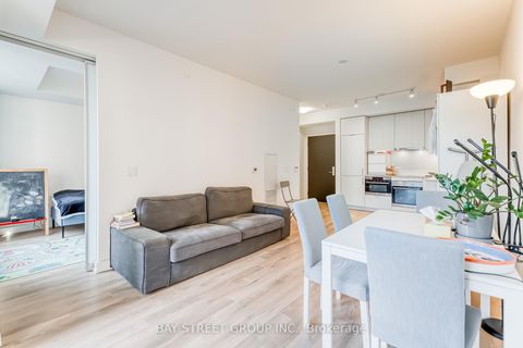 Photo 13 at 210 - 158 FRONT Street E, Moss Park, Toronto