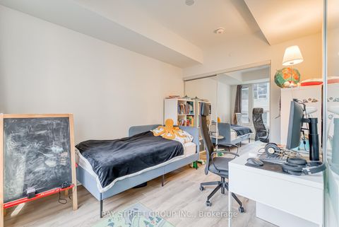Photo 17 at 210 - 158 FRONT Street E, Moss Park, Toronto