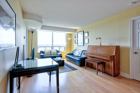 Photo 8 at 1011 - 78 Harrison Garden Boulevard, Willowdale East, Toronto