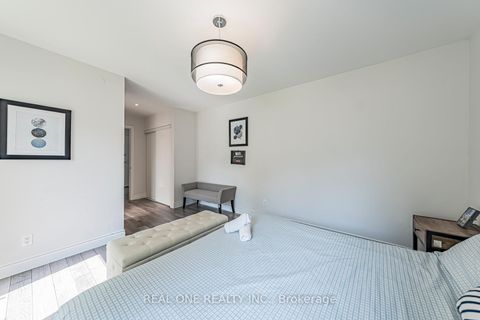Photo 24 at 25 Tumbleweed Road, Don Valley Village, Toronto