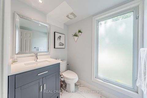 Photo 28 at 25 Tumbleweed Road, Don Valley Village, Toronto