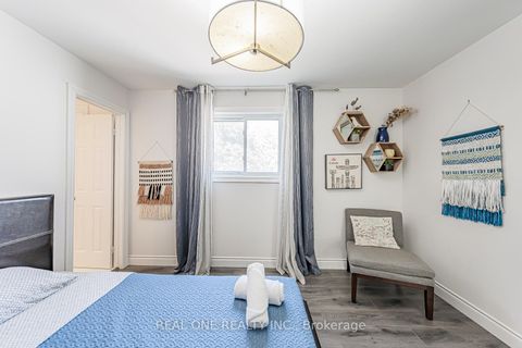 Photo 33 at 25 Tumbleweed Road, Don Valley Village, Toronto