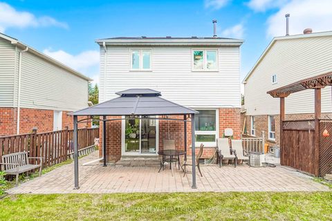 Photo 4 at 63 Seaton Drive, Aurora Highlands, Aurora Photo 4 at 63 Seaton Drive, Aurora Highlands, Aurora