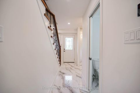 Photo 10 at 63 Seaton Drive, Aurora Highlands, Aurora