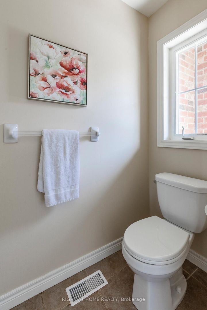 Photo 4 at 56 Marina Point Crescent, Stoney Creek, Hamilton