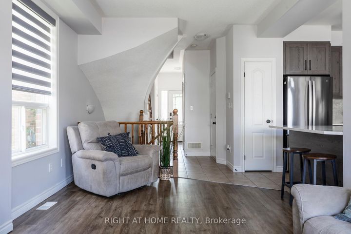 Photo 12 at 56 Marina Point Crescent, Stoney Creek, Hamilton