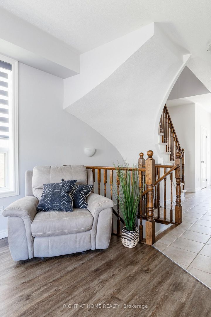 Photo 14 at 56 Marina Point Crescent, Stoney Creek, Hamilton