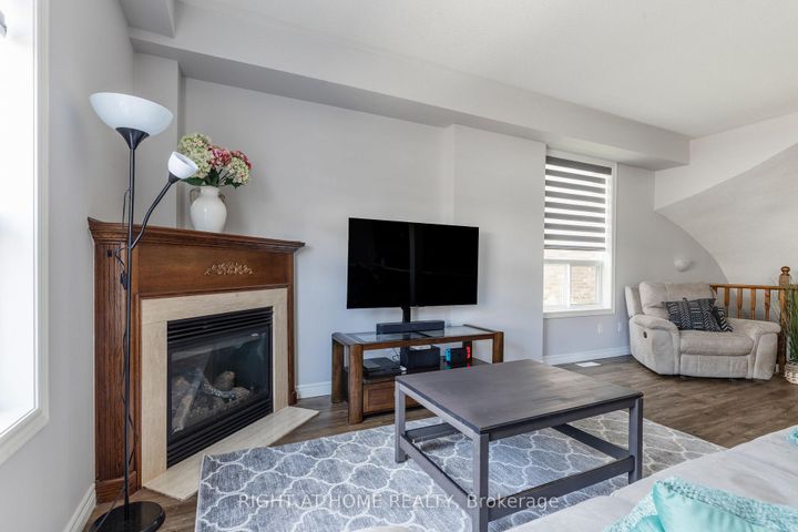 Photo 15 at 56 Marina Point Crescent, Stoney Creek, Hamilton
