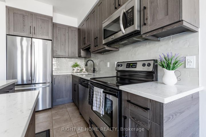 Photo 20 at 56 Marina Point Crescent, Stoney Creek, Hamilton