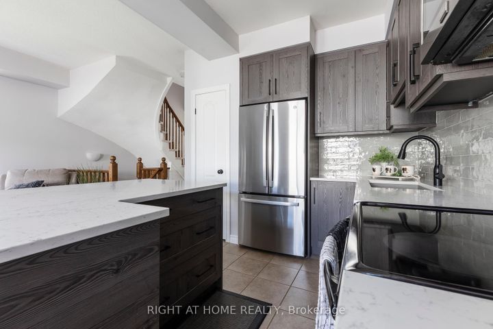Photo 21 at 56 Marina Point Crescent, Stoney Creek, Hamilton
