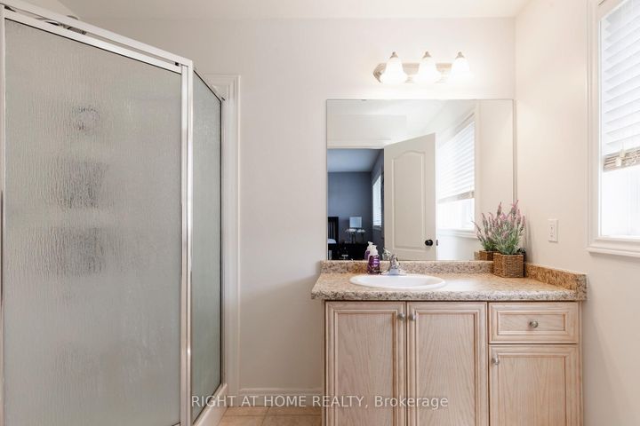 Photo 30 at 56 Marina Point Crescent, Stoney Creek, Hamilton