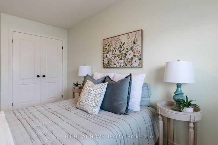 Photo 37 at 56 Marina Point Crescent, Stoney Creek, Hamilton