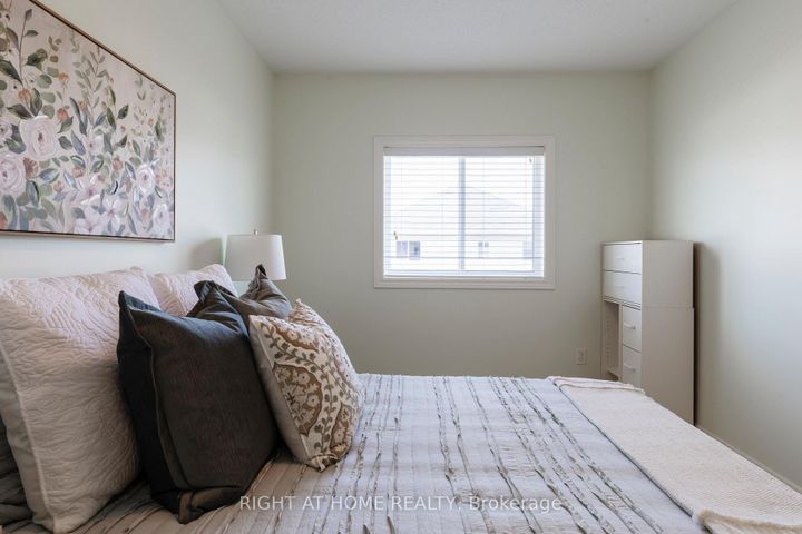 Photo 38 at 56 Marina Point Crescent, Stoney Creek, Hamilton
