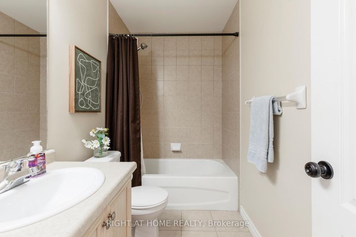 Photo 40 at 56 Marina Point Crescent, Stoney Creek, Hamilton