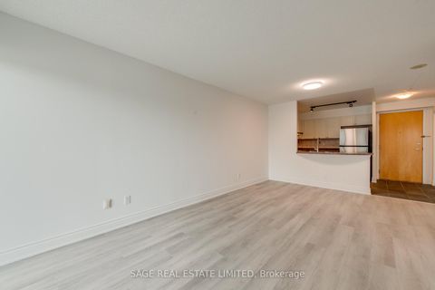 Photo 3 at 531 - 600 Queens Quay W, Waterfront Communities C1, Toronto