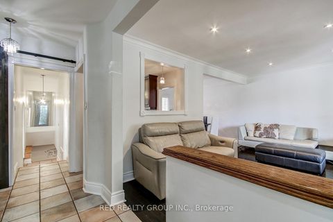 Photo 9 at 5 Chappel Hill Road, CFB, Toronto