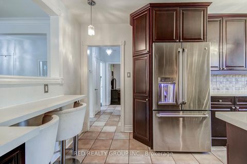 Photo 16 at 5 Chappel Hill Road, CFB, Toronto