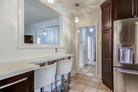 Photo 17 at 5 Chappel Hill Road, CFB, Toronto