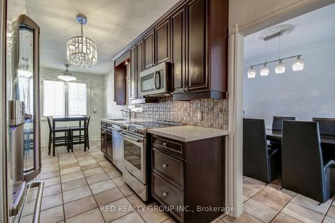 Photo 19 at 5 Chappel Hill Road, CFB, Toronto