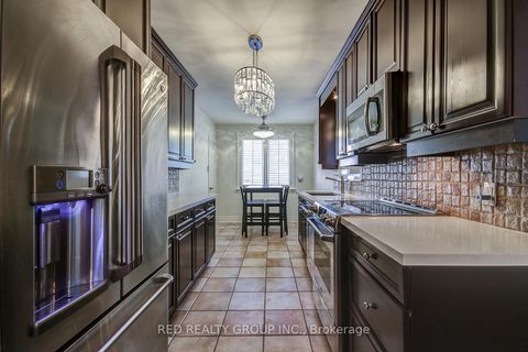 Photo 21 at 5 Chappel Hill Road, CFB, Toronto