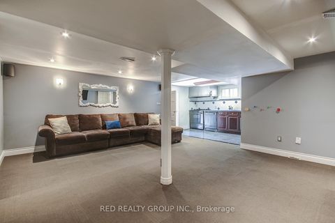 Photo 36 at 5 Chappel Hill Road, CFB, Toronto