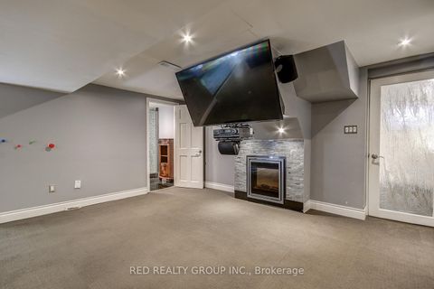 Photo 38 at 5 Chappel Hill Road, CFB, Toronto