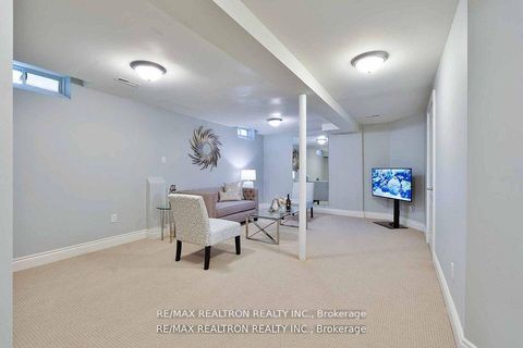 Photo 32 at 121 Broomlands Drive, Maple, Vaughan