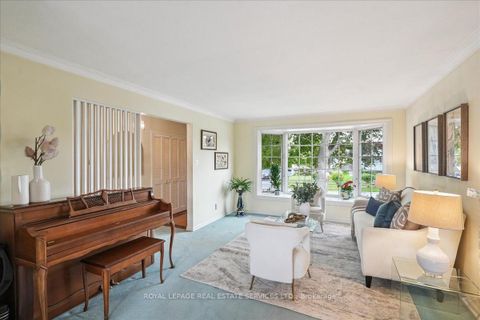 Photo 4 at 5 Amethyst Road, Sullivan, Toronto