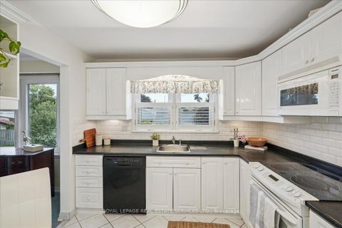 Photo 9 at 5 Amethyst Road, Sullivan, Toronto