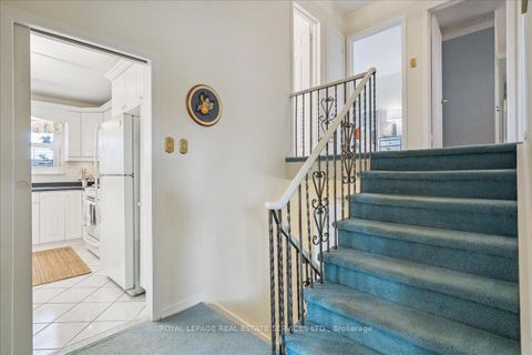 Photo 10 at 5 Amethyst Road, Sullivan, Toronto