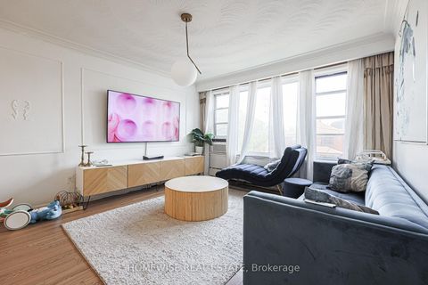 Photo 2 at 4 Lanark Avenue, Oakwood Village, Toronto