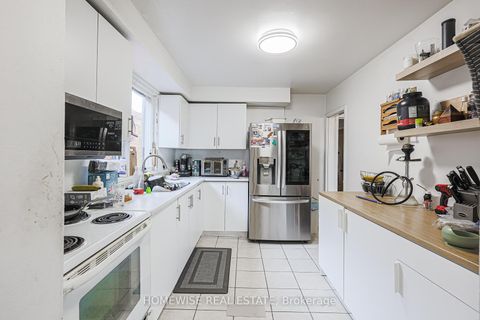Photo 8 at 4 Lanark Avenue, Oakwood Village, Toronto