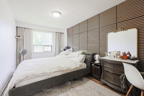 Photo 10 at 4 Lanark Avenue, Oakwood Village, Toronto