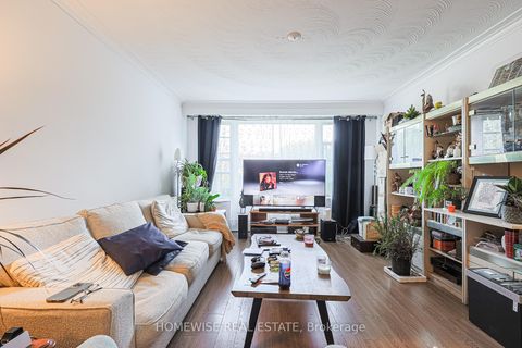 Photo 13 at 4 Lanark Avenue, Oakwood Village, Toronto