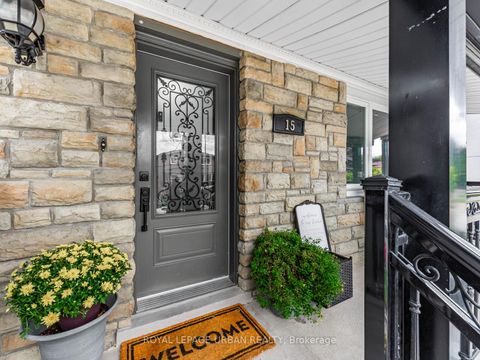 Photo 2 at 15 Maple Bush Avenue, Pelmo Park W4, Toronto