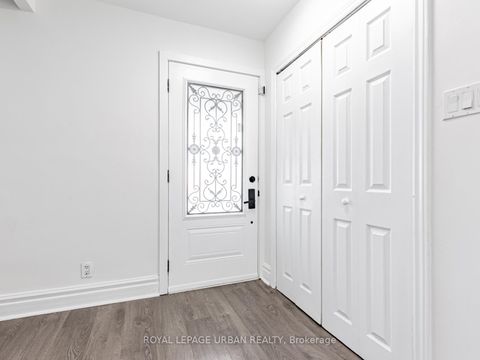 Photo 3 at 15 Maple Bush Avenue, Pelmo Park W4, Toronto
