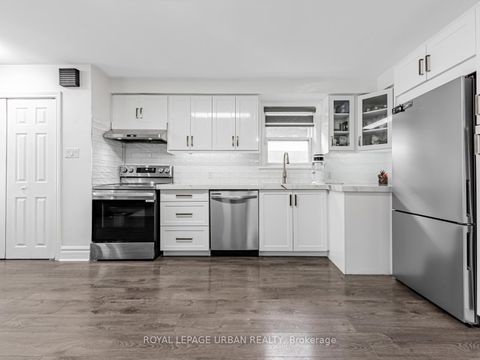 Photo 12 at 15 Maple Bush Avenue, Pelmo Park W4, Toronto