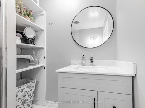 Photo 15 at 15 Maple Bush Avenue, Pelmo Park W4, Toronto