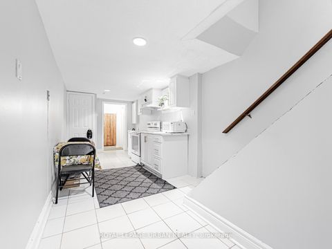 Photo 24 at 15 Maple Bush Avenue, Pelmo Park W4, Toronto