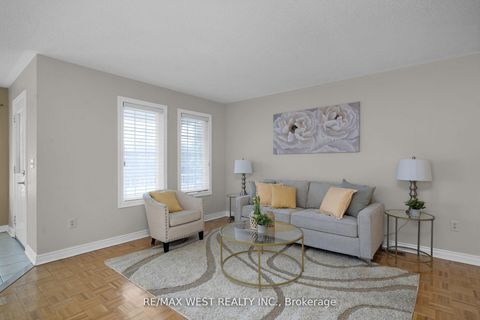 Photo 7 at 362 Avro Road, Maple, Vaughan