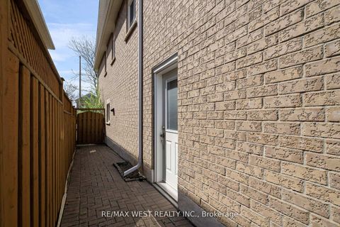 Photo 30 at 362 Avro Road, Maple, Vaughan