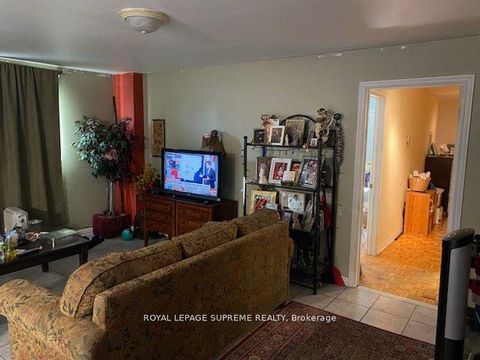 Photo 6 at 25 Milton Street, Mimico, Toronto