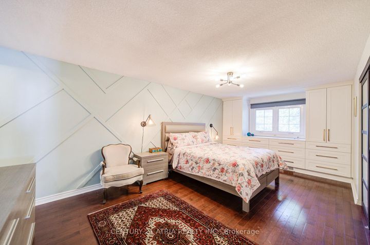Photo 26 at 18 Park Lane Circle, South Richvale, Richmond Hill