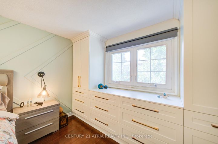 Photo 28 at 18 Park Lane Circle, South Richvale, Richmond Hill