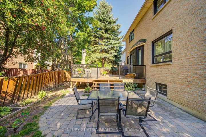 Photo 38 at 18 Park Lane Circle, South Richvale, Richmond Hill